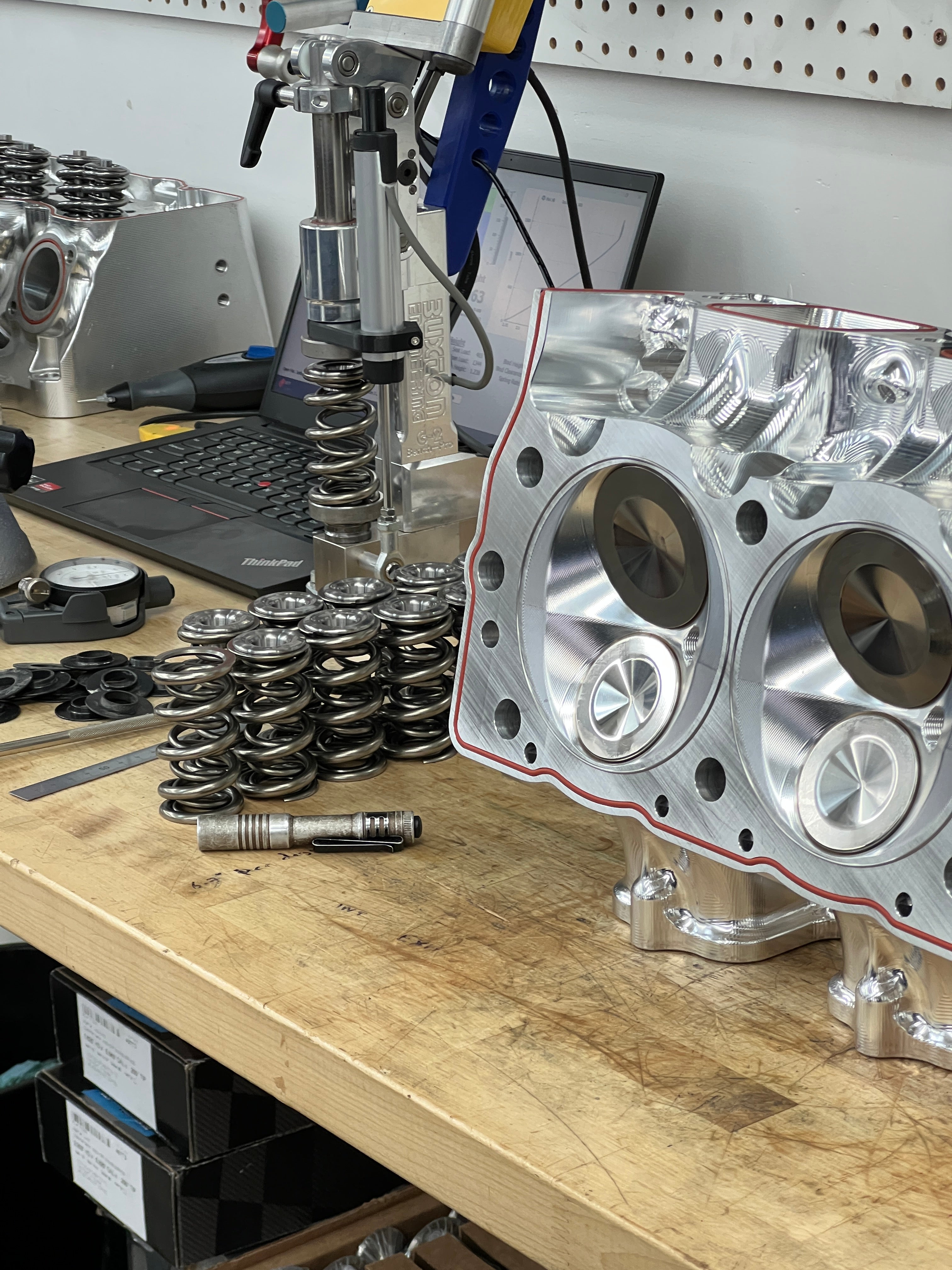 4.9 Noonan Hemi valves